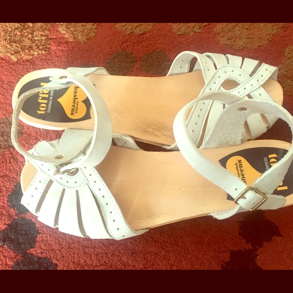 Swedish hasbeens size 40 (European) US size 10